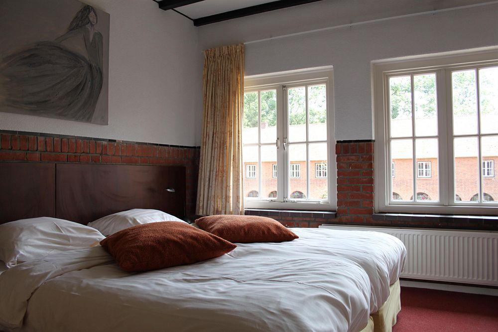 Hotel De Volksabdij Ossendrecht Zimmer foto