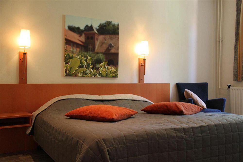 Hotel De Volksabdij Ossendrecht Zimmer foto
